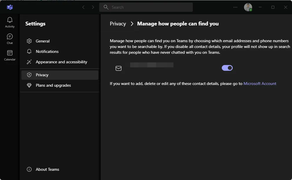Manage contact information in Teams.