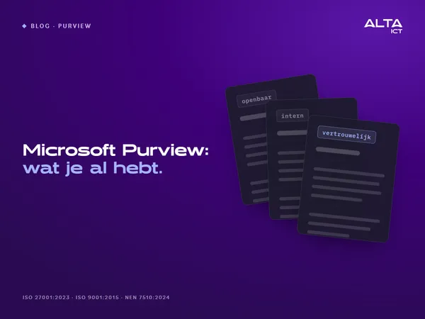 Hero bij Microsoft Purview in gewone taal: drie documentkaarten in een waaier met de etiketten openbaar, intern en vertrouwelijk, het etiket vertrouwelijk uitgelicht.
